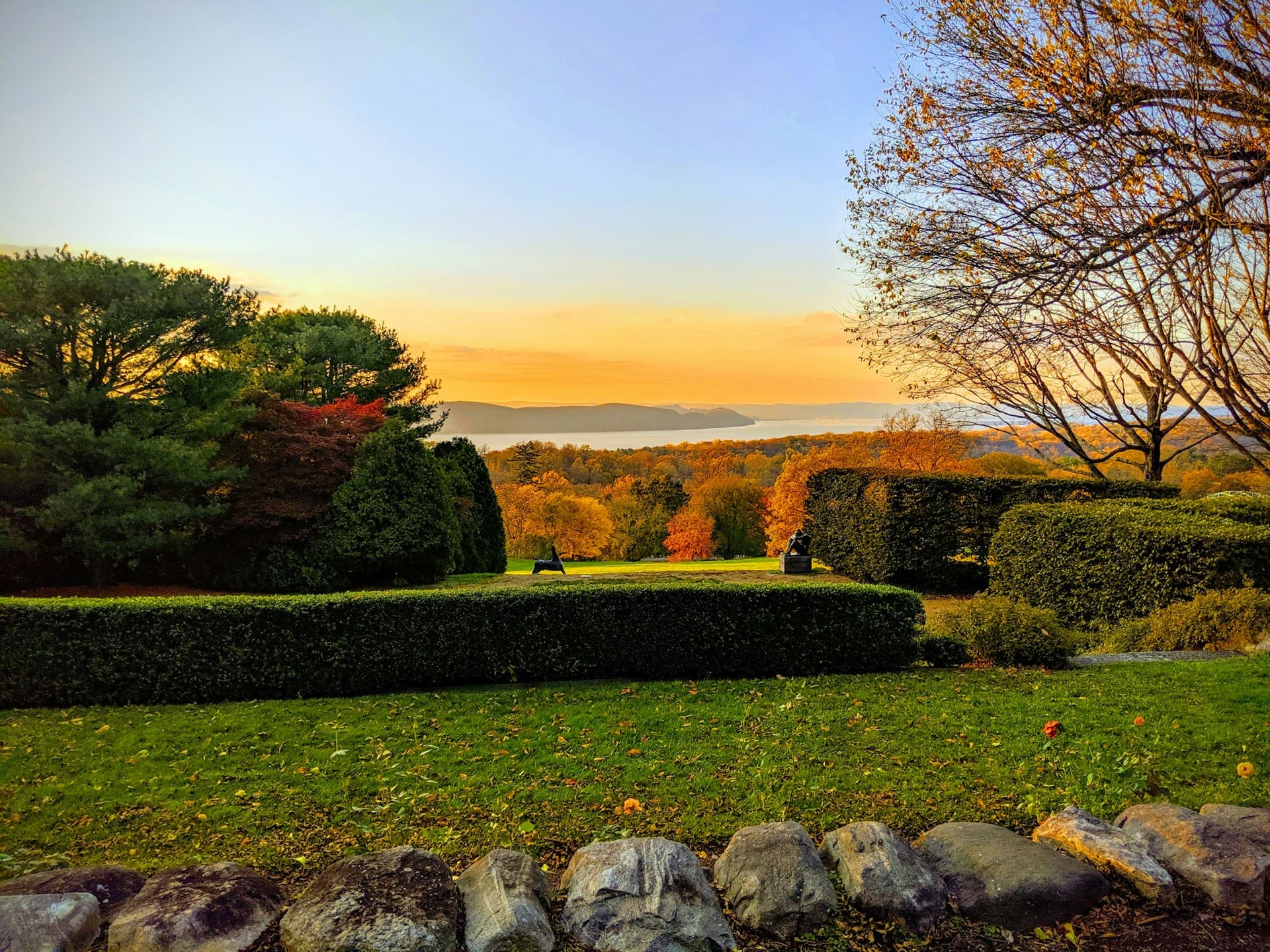 Westchester County landscaping — Tarrytown gardens and lawns overlooking the Hudson